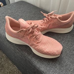 Nike zoom running shoes